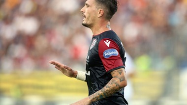 Cagliari, gli esami a Pisacane escludono lesioni