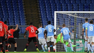 Condotta razzista dei tifosi: procedimento Uefa contro la Lazio