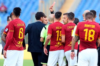 Roma, Fonseca fermato due giornate per le proteste verso Massa