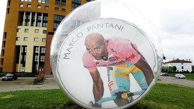 Caso Pantani, parla lo spacciatore a Le Iene: "Marco è stato ucciso"