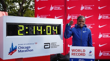 Pazzesca Kosgei a Chicago: nuovo record del mondo nella maratona femminile