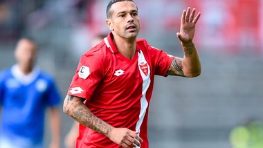 Monza schiacciasassi: gol di Lepore e Albinoleffe ko. Alessandria-Como 1-1