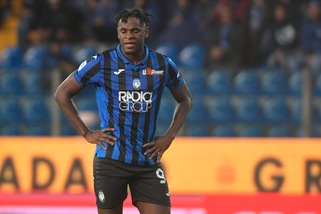 Atalanta, lesione all'adduttore per Zapata: tre settimane di stop
