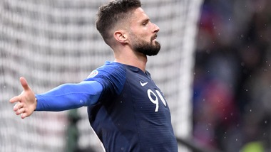 Inter, Giroud per l'attacco di Conte