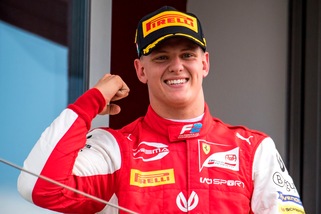 Mick Schumacher rimanda il debutto in Formula 1