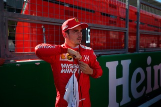 F1, Ferrari: "Buon compleanno Leclerc!"