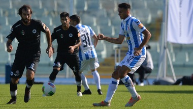 Il Venezia piega la Salernitana. Vincono Spezia e Juve Stabia, pari tra Entella e Trapani