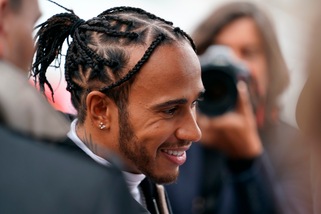 F1, Hamilton: "I media vogliono buttarmi giù con la loro negatività"