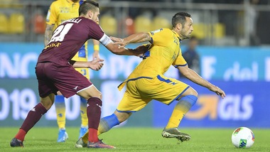 Frosinone-Livorno 1-0, decide Ciano in extremis su rigore