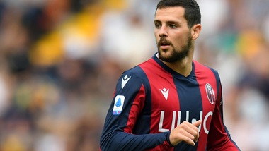 Bologna, Dijks in palestra. A parte Destro