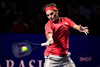 Federer in finale a Basilea. Tsitsipas ko
