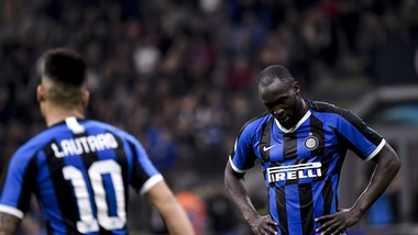 Inter-Parma 2-2: Lukaku evita il ko, la Juve resta al comando