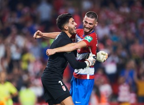 Liga, il Granada vola in vetta. Ok il Siviglia