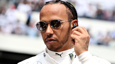 Hamilton: "Vettel ha provato a buttarmi fuori"