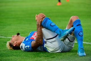 Napoli, Malcuit ko: lesione del crociato