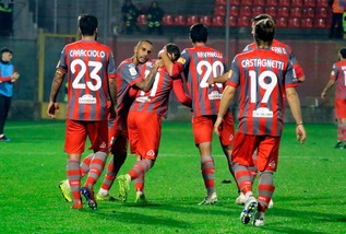 Serie B, ammende per Cremonese e Pescara