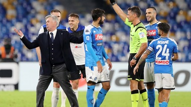 Napoli, Ancelotti non ci sta: "Un attacco alla mia professionalità"