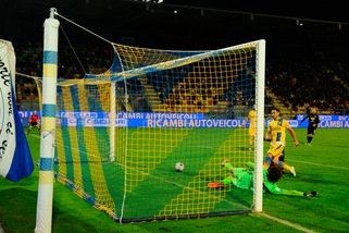 Frosinone, la tripletta di Ciano stende il Trapani: termina 3-0