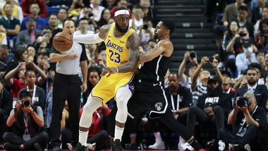 Nba, ok gli Spurs di Belinelli contro i Warriors. Lakers e Brooklyn vincenti