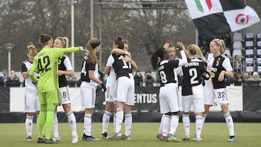 Vittorie di carattere per Juve e Roma, per il titolo lotteranno in quattro