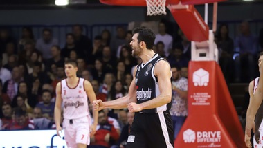 Serie A, Virtus Bologna in fuga, Milano annienta Varese. Fortitudo ko