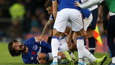 André Gomes, infortunio shock. Son scoppia in lacrime