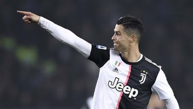 Marca: "Cristiano Ronaldo, la sua ombra oscura il Real Madrid"