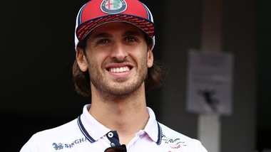 Giovinazzi: "Felice del rinnovo, ora voglio i punti"