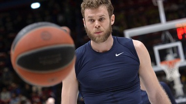 Nba: Pelicans vincenti con Melli. Lakers meglio di Golden State, Clippers ko con Minnesota