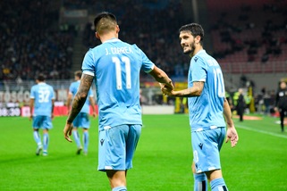 Luis Alberto show: la Lazio vola alta