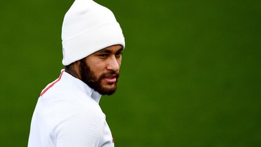 France Football: "Neymar contattato da Messi per tornare al Barcellona"