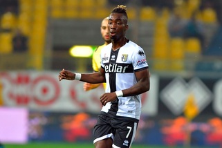 Parma, guaio Karamoh: lesione al legamento collaterale