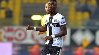 Parma, guaio Karamoh: lesione al legamento collaterale