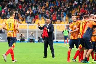 Lecce, Liverani: "Limitiamo la Lazio con il collettivo"