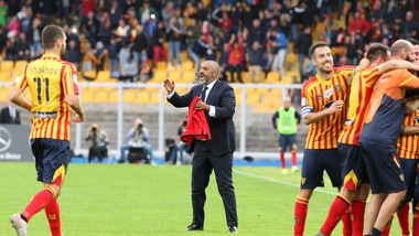 Lecce, Liverani: "Limitiamo la Lazio con il collettivo"