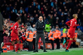 Premier, il Liverpool mette ko il Manchester City: Guardiola contro l'arbitro