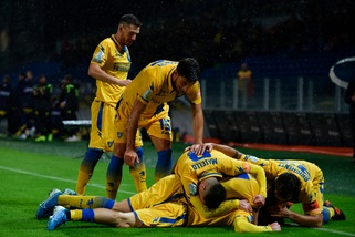 Serie B, il Frosinone rovina i piani del Chievo: 2-0 firmato Dionisi e Paganini