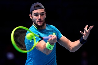 Atp Finals, Berrettini battuto da Federer in due set