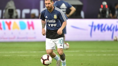 Messi in gol esalta i tifosi arabi: Lautaro Martinez batte Paquetà