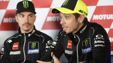 Rossi indietro a Valencia: "Purtroppo è andata così ma passo non è male"