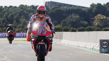 MotoGp, Valencia: Marquez più veloce nel Warm Up, Rossi 11°