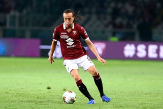 Torino, stiramento al retto femorale per Laxalt. Lyanco, lesione al collaterale