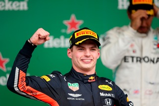 Verstappen: "Alonso potrebbe vincere il mondiale se corresse ancora"