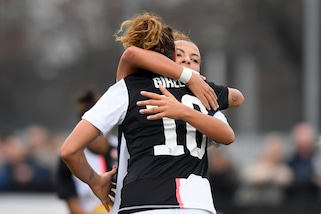 Strapotere Juve: 4-0 alla Roma e nuovo sorpasso sul Milan