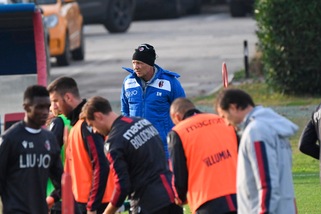 Mihajlovic annulla il giorno di riposo e dirige l'allenamento del Bologna