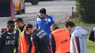 Mihajlovic annulla il giorno di riposo e dirige l'allenamento del Bologna
