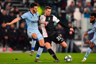 Juve-Atletico Madrid, la moviola: graziato Hermoso, meritava l'espulsione