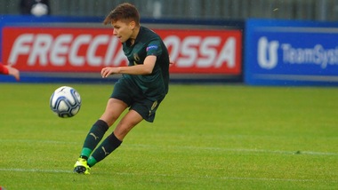 Commento sessista contro Giugliano, la Roma blocca l'utente su Twitter