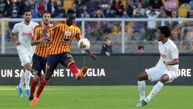 Lecce, seduta in gruppo per Babacar