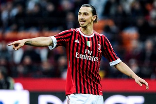 Milan, ore d'attesa per Ibra. Giroud-Jovic piano B